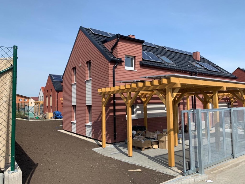 Zlonín , Montáž provětrávane fasády SCANROC